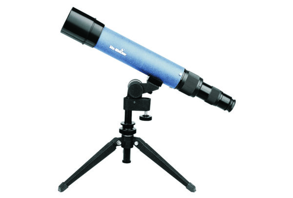 Skywatcher ST2060 spotting scope on table tripod | Teleskopshop.ch