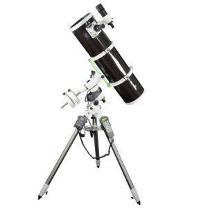 Skywatcher Teleskop Explorer 200P mit EQ5 Pro SynScan™ Montierung | Teleskopshop.ch