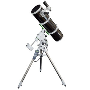 Skywatcher Teleskop Explorer 200P con attacco HEQ5 Pro SynScan™ | Teleskopshop.ch