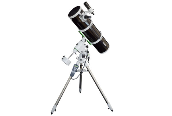 Skywatcher Teleskop Explorer 200P avec monture HEQ5 Pro SynScan™ | Teleskopshop.ch