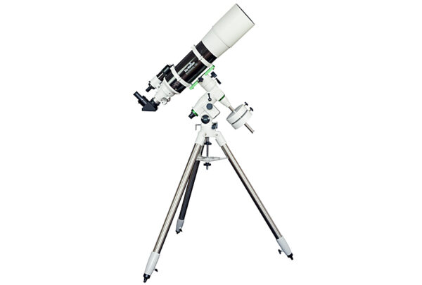 Telescopio Skywatcher Startravel 150 con montatura EQ5 | Teleskopshop.ch